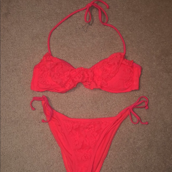 Swimsuit - Picture 1 of 2